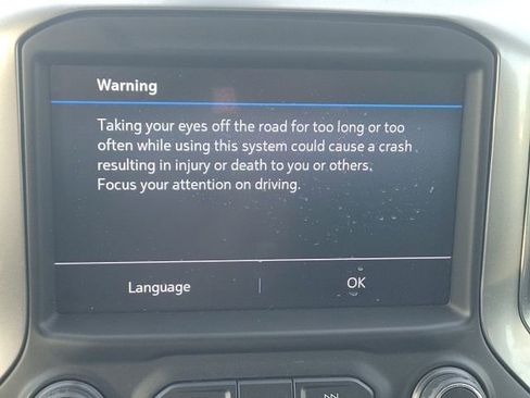 Used 2019 Chevrolet Silverado 1500 LT image 40