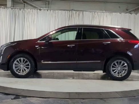 Used 2018 Cadillac XT5 Luxury w/ Driver Awareness Package image 5