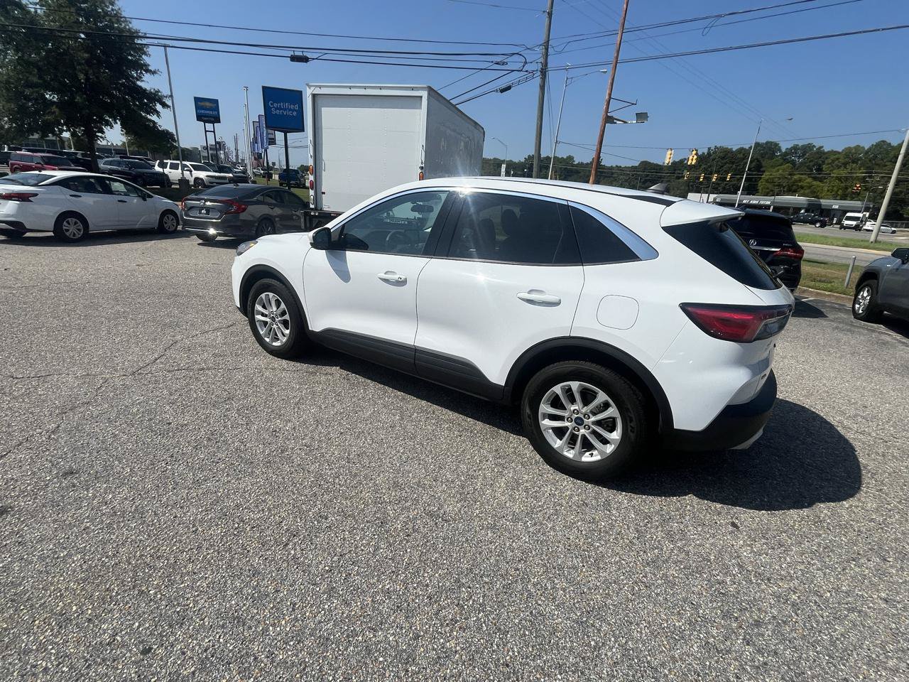 Used 2021 Ford Escape SE FWD image 16