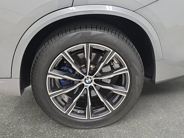 Certified 2024 BMW X5 xDrive40i w/ M Sport Package AWD/4WD image 30