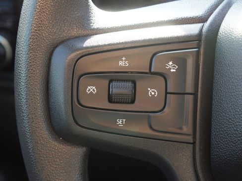 Used 2024 Chevrolet Silverado 1500 Custom image 8