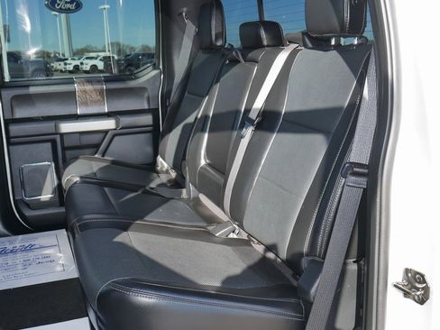 Used 2017 Ford F250 Lariat w/ Lariat Ultimate Package image 31