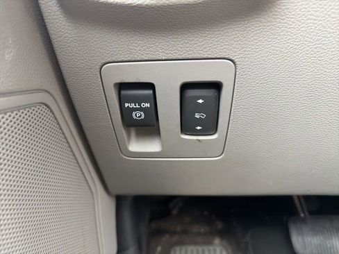 Used 2020 Ford F150 XLT w/ Equipment Group 302A Luxury AWD/4WD image 25