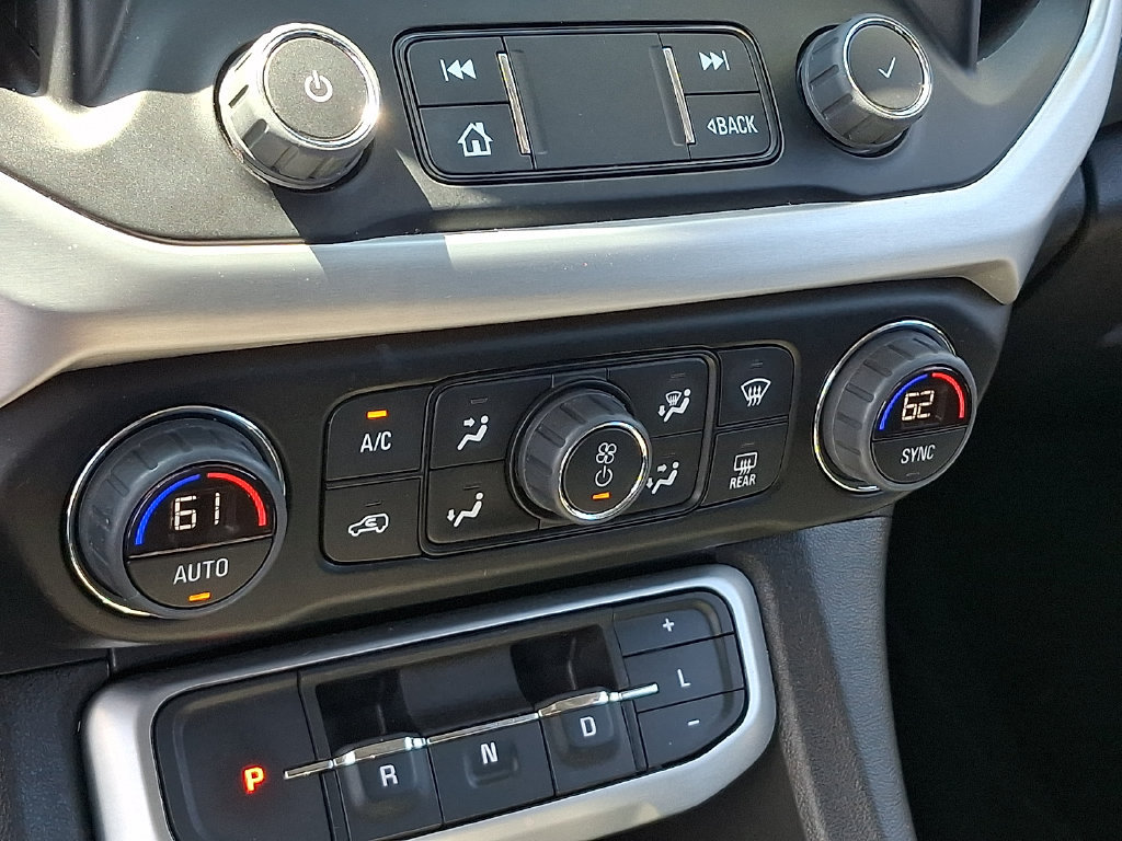 Used 2023 GMC Acadia SLE w/ Driver Convenience Package FWD image 15