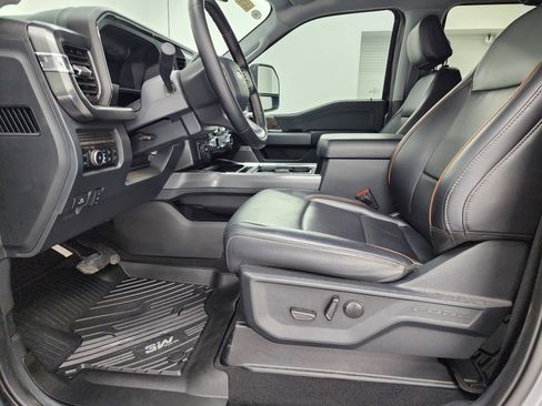 Used 2025 Ford F350 Lariat w/ Lariat Ultimate Package image 7