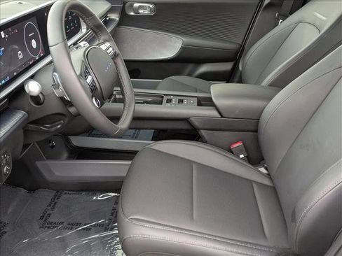 Used 2025 Hyundai Ioniq 6 Limited image 17