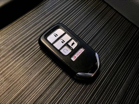 Used 2017 Honda Pilot Elite image 36