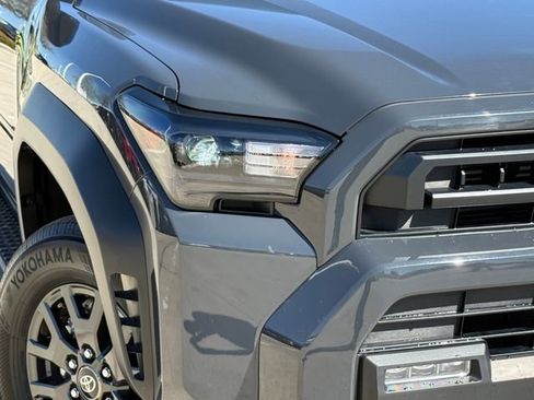 Used 2025 Toyota 4Runner SR5 image 3