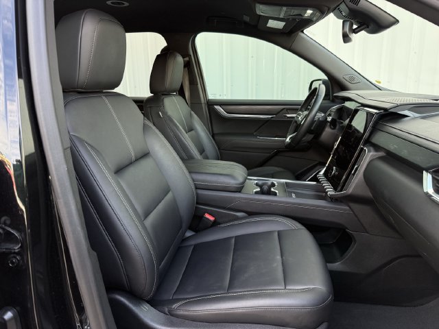 Used 2024 GMC Acadia Elevation FWD image 29