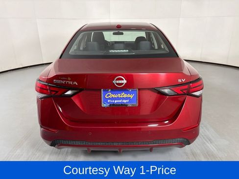 Used 2024 Nissan Sentra SV FWD image 9