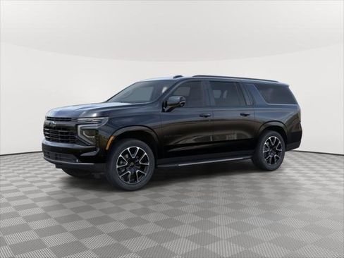 New 2026 Chevrolet Suburban RST image 2