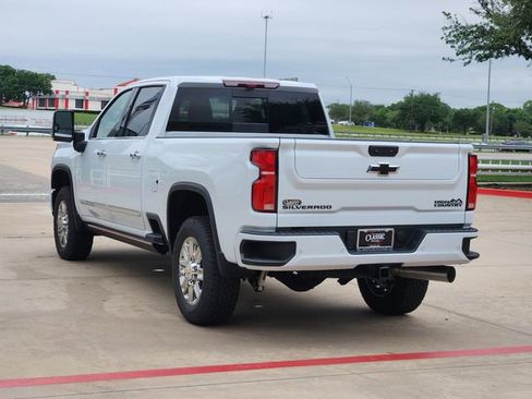 New 2026 Chevrolet Silverado 2500 High Country w/ High Country Premium Package AWD/4WD image 3