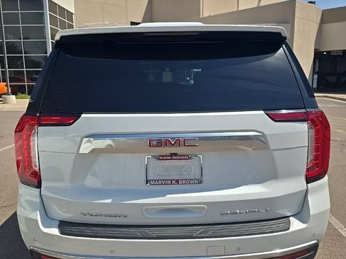 Used 2024 GMC Yukon XL Denali AWD/4WD image 5