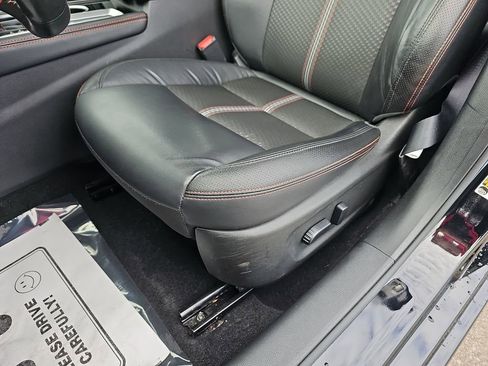 Used 2023 Nissan Altima 2.5 SR image 32