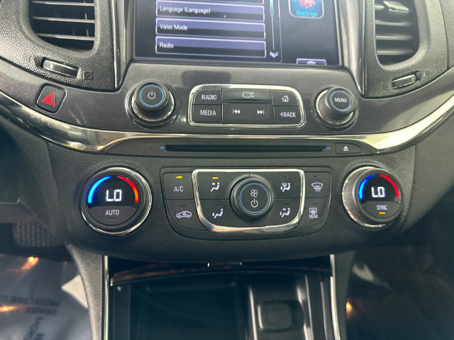 Used 2014 Chevrolet Impala LT w/ Convenience Package FWD image 18