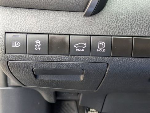 Used 2024 Toyota Camry SE image 22