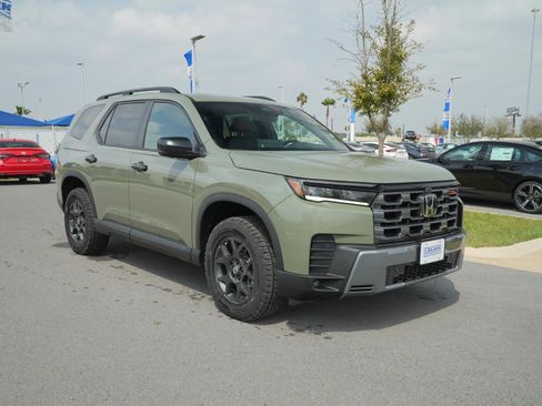 New 2026 Honda Pilot TrailSport image 3