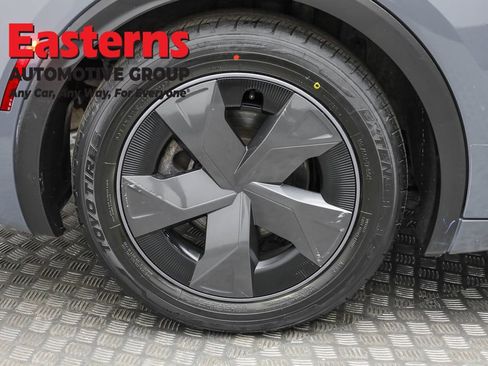 Used 2024 Toyota Prius LE image 29