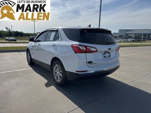 Used 2018 Chevrolet Equinox LT FWD image 4