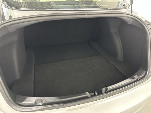 Used 2023 Tesla Model 3 Standard Range image 17