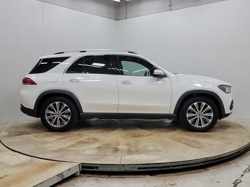 Used 2022 Mercedes-Benz GLE 350 4MATIC w/ Premium Package image 3