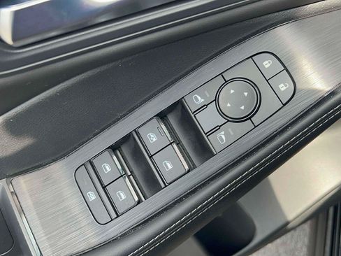 Used 2023 Nissan Rogue SV w/ SV Premium B Package AWD/4WD image 23