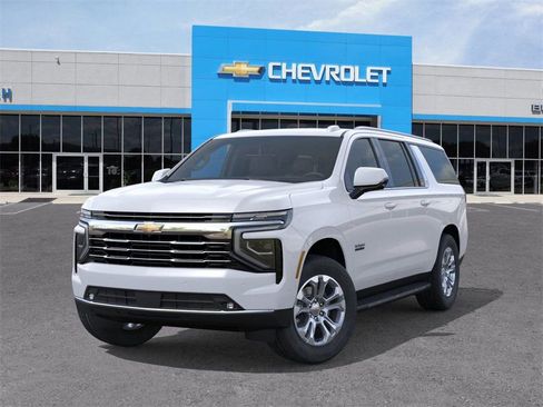 New 2026 Chevrolet Suburban LT w/ Comfort Package RWD image 6