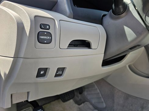 Used 2007 Toyota Camry Hybrid FWD image 21