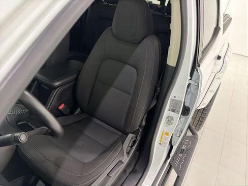 Used 2022 Chevrolet Colorado LT w/ LT Convenience Package image 13