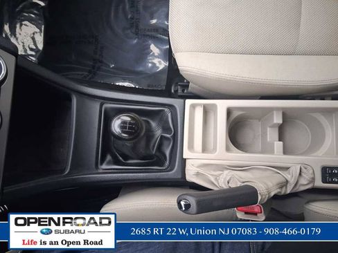 Used 2015 Subaru Crosstrek 2.0i Premium image 22