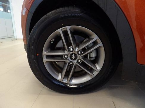 Used 2017 Hyundai Santa Fe Sport image 24