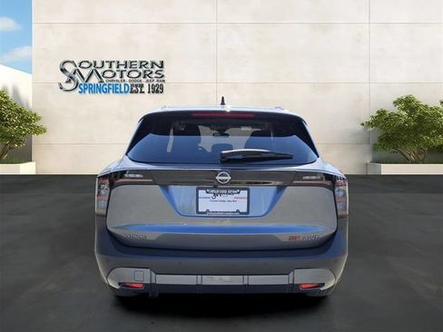 Used 2025 Nissan Kicks SR AWD/4WD image 4