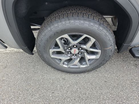 New 2026 GMC Sierra 1500 SLT w/ SLT Premium Plus Package image 6