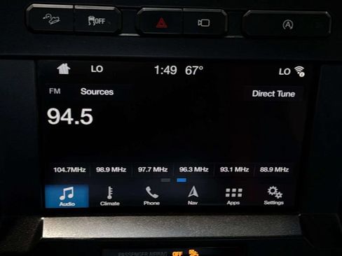 Used 2019 Ford F150 Lariat w/ Equipment Group 502A Luxury AWD/4WD image 27