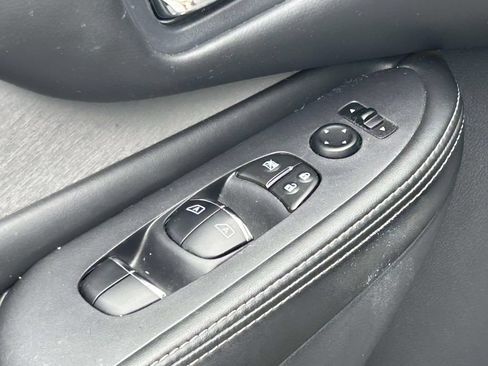 Used 2019 Nissan Murano SL w/ SL Technology Package FWD image 16