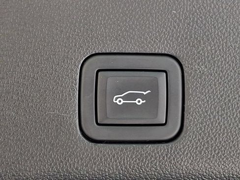 Used 2023 Cadillac Escalade V w/ LPO, ONYX Package AWD/4WD image 32