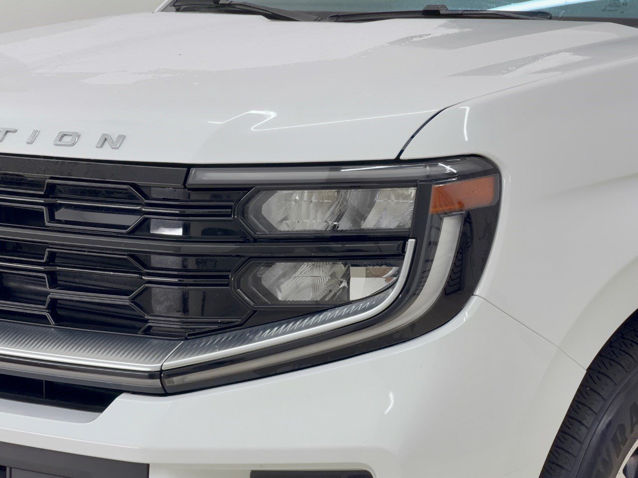 Used 2025 Ford Expedition Max Platinum AWD/4WD image 12