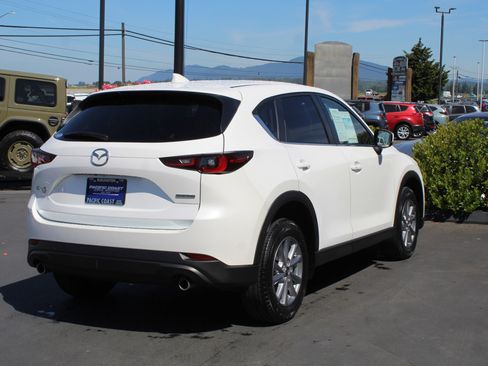 Used 2022 MAZDA CX-5 AWD 2.5 S w/ Select Package image 6