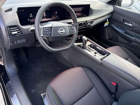 New 2026 Nissan Sentra SR w/ Floor Mat Package FWD image 23
