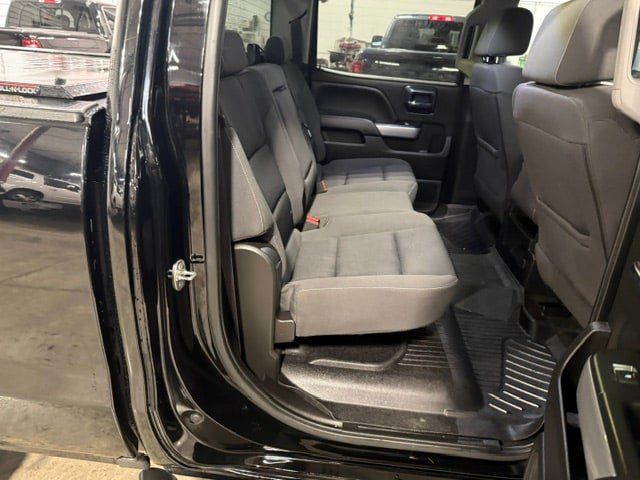 Used 2017 Chevrolet Silverado 2500 LT w/ Midnight Edition AWD/4WD image 16