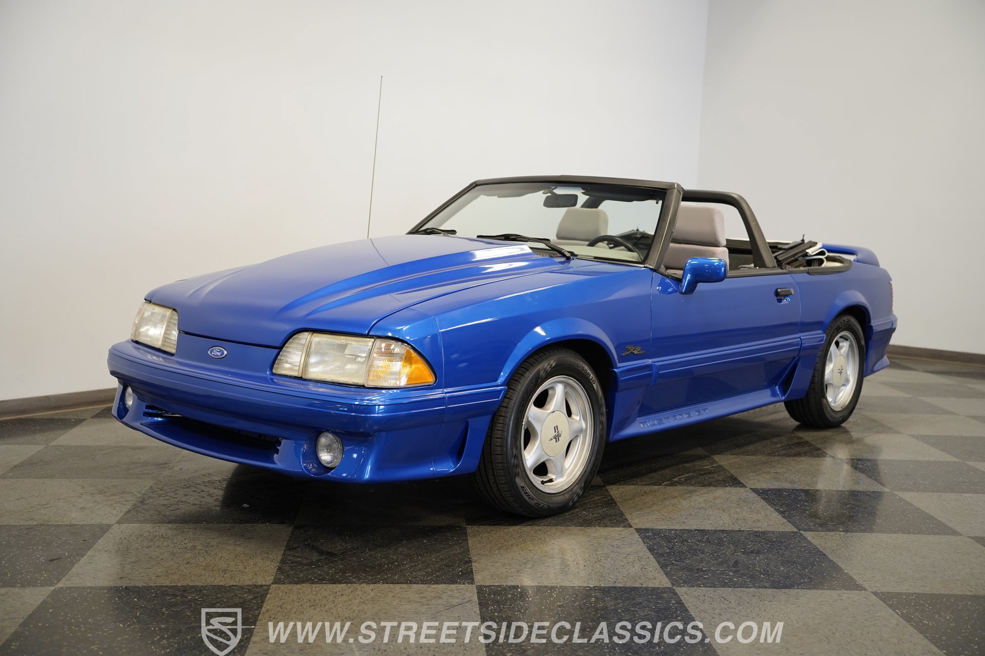 Used 1993 Ford Mustang GT RWD image 6