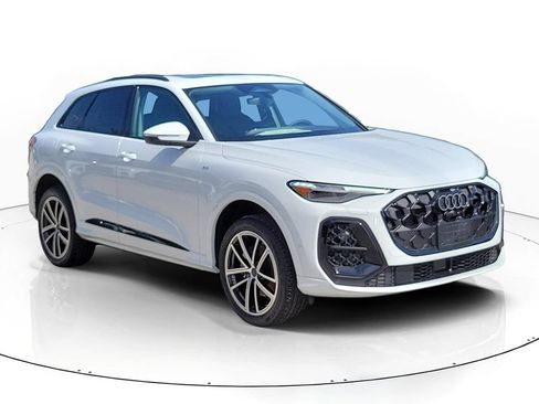 New 2026 Audi Q5 Premium Plus AWD/4WD image 1
