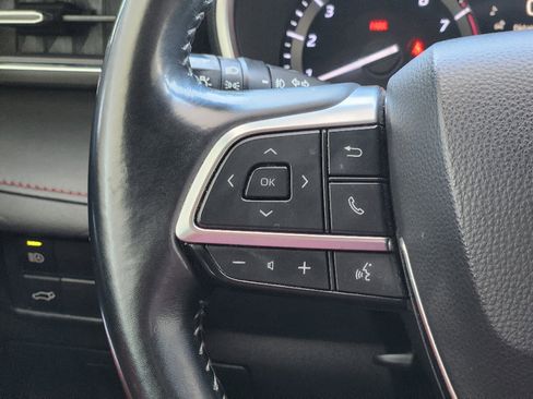 Used 2021 Toyota Highlander XSE image 28