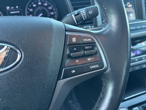 Used 2017 Hyundai Elantra Value Edition image 19