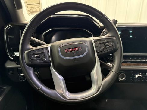 Used 2024 GMC Sierra 1500 Elevation RWD image 17
