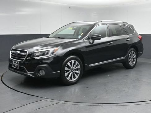 Used 2019 Subaru Outback 2.5i Touring w/ Popular Package #3A AWD/4WD image 3