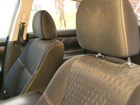 Used 2017 Nissan Altima 2.5 image 16