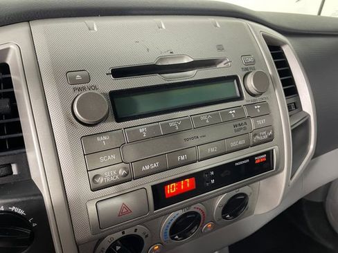 Used 2011 Toyota Tacoma 4x4 Double Cab image 7