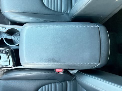 Used 2025 Kia Sportage SX FWD image 21