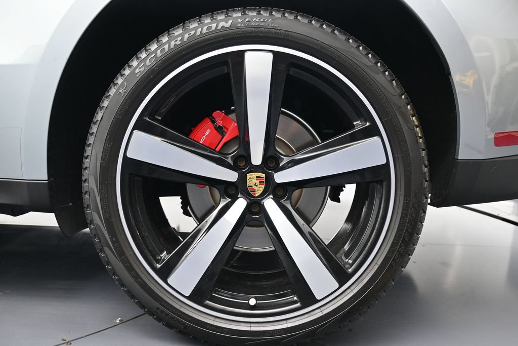 Certified 2023 Porsche Macan S AWD/4WD image 36